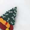 Broches glitter kerstboomhond acryl reversspelden voor dameskleding schattige cartoon dierenbotbadbadges pin sieraden