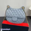 Sac de créateur de pièces de luxe Sac à épaule féminine Sac à main en cuir de grande capacité Sac à main en cuir véritable marque française de haute qualité Metal Vnol