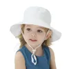 キャップハット水泳帽子0〜3年間UV保護首の耳カバービーチキャップ調整可能なチンストラップ素敵なベビーサンハットバケットハット