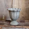 Retro Iron Goblet Vase Klassische Bronze Roststil Blumentopf Nordic für Wohnzimmer Dekoration Wohnkultur Nostalgie Accessoires 240429