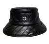 Designer Baseball Caps Black Mens Bucket Hats Cuir Cap Casquers Designers Fisher Hat Autumn Fedora Sun Sun Hat4133987