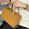 Koreanische Nischenmarke Design Frauen Messenger -Tasche Retro Square Echtes Lederhandtasche Pendeln hochwertiger Freizeit 240429