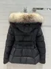 Women Down Jacket Real Raccoon päls krage parkas med bälte ytterkläder tjocka varma rockar vit svart färg lyxdesigner europe