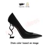 Z pudełkiem Women Luksusowe sandały projektantki szpilki szpilki skórzane złoto czarne czerwone dama przyjęcie ślubne biuro ślubne wysokie obcasy 35-42