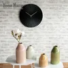 壁時計北欧の家の装飾時計リビングルームシンプルモダンデザインメタルファンミュート