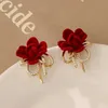 Bengelen kroonluchter glooiende bloemblad parel oorbellen voor vrouwen licht luxe hoogwaardige rode stud oorbellen nieuwe Koreaanse mode stijlvolle sieraden vrouwen
