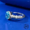 Clusterringe 925 Sterling Silber Zirkon Schmuck 6x8mm oval Form Blau Aquamarin zerkleinerte Schnitt Hochkohlendiamantring