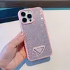 P iPhone 15の贅沢なキラキラ光る携帯電話ケース14プロマックスファッションデザイナーラインストーンダイヤモンド女性バックカバーI