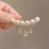 Broschen weibliche Mode weiße Perle für Frauen Luxus -Strass -Legierungs -Broschen BROOCH SICHERHEITEN PINS