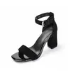 Verkoop Sandalen Dames Dikke Heels Square Toe High Open Toe Toostile Mode voor de Summer Sandal Women 240228