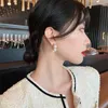 Серьги обручи элегантная знаменитость металлическая корейская жемчужина для женщины модные украшения 2024