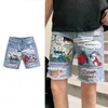 Summer Loose and Perforated Jeans Korean Version Högkvalitativ tunn söt anime tryckt denimshorts för män kvinnor 240429