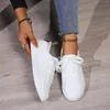 Chaussures décontractées Design coréen rond à lacet up sportif sneaker dames été en cuir simple en cuir doux de grande taille zapatillas légers