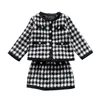 Kızlar tüvey ekose takım elbise Sonbahar Kore moda ekose zarif küçük kokulu rüzgar ceket etek 2pcs setler 240424