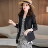 Abiti da donna 2024 Autunno primavera Blazer Blazer Donna Blazer Blazer Blazer Solid Slim Lady Office Campo da donna