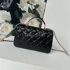 Mini -Bag Designer Klappe Bag Crossbody Tasche hochwertige Frauen lila Umhängetaschen 20 cm Leder mit Stammbalken Lambskin Hobo Handtasche Brieftasche auf Kettenblutung mit Kasten