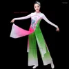 Usure de scène 2024 Costume de danse vintage chinois National Flower broderie Qipao Tops Pantal