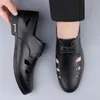 Chaussures décontractées Été masculine Écoute de mode Fashion Cuir Comfort Doux Sole Sole Breffe-Baspire sans glissement Léger plus taille