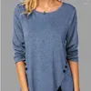 女性用Tシャツファッション秋と冬の不規則なヘム長袖Tシャツカジュアルラウンドネックボタンソリッドルーズコットントップ