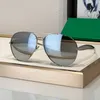 Mode Sonnenbrille für Männer Frauen 1305 Sommerdesigner Stilvoller High Street Metal Freizeitstil Anti-Ultraviolett Retro Platte CR39 Oval Full-Frame-Brillen Zufällige Box