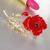 Spille eleganti alimentari di garofano per donne classiche piccoli fiori di fiori rossi pin di compleanno badge di compleanno di gioielli.