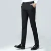 Herenpakken Zakencasual broek in de herfst Dikke vaste kleur Slim passend met elastische en pluche kleine voeten lang 1-25# 5250