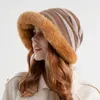Moda Women Bucket Hats With Fur Winter de alta qualidade Lady Fisherman Hat Plexh Plexho Panamá quente Caps de chapéu Panamá para mulher 240430