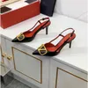 Tacchi alti designer sandals classici fibbia in metallo puntato con tacco sottile estate vera pelle da donna scarpe da sposa