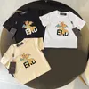 2024 Kinderontwerpkleding Baby Kinderen Kort Mouw T-tops Tops Baby jongens Luxe shirts Girls Fashion Letter Chilsrens Casual Letter Gedrukte kleding T-shirts Dhgate