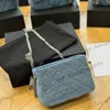 Ladies Heart Crush Perlen Blue Denim Camellia Hobo Umhängetaschen Silber Kette Crossbody Handtaschen mit großer Kapazität Luxusmarke Handtaschen für Frauen Sommer 19x13 cm