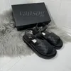 Luxusmarke Frauen Sandalen Sandalen Sommer Modeplattform Pool Flat Sandals Designer Schuhe Strand Pool Frauen Modedesigner Slipper einfache Freizeitschuhe