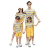 Family Clothing Summer Matching Outfits Moeder Dochter T -shirt Jurken Dad zoon T -shirtshorts paar vakantie 240418
