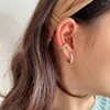 Orecchini per borchie Sense di design minimalista S925 Sterling in argento con rughe a orecchie di fibbia per vento da femmina Instagram Stucchetti per vento freddo