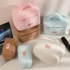 Sacs de cosmétiques Capacité coréenne grande moelleuse en peluche portable Bagsolide Couleurs de toile de toilette Sac Étudiant Rangement de soins de la peau minimaliste pour femmes