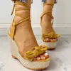 Sandals cinghia Wombe Cedge High Cadle Summer Platform Tanne Flock Butterfly Peep Toe Fashion Domande Scarpe da donna Zapatos de Mujer 240428 823