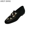 Spring Automne Pearl Broidered Bee Women Chaussures Chaussures plates Locs confortables Travail Flats Chaussures Single 240428