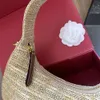 Sac à main le plus vendu Novel 80% Factory Popular Lazy Style Grass Woven Sac Handheld Weaving Hobo Stick for Womens Unique Texture Sac