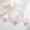 Juego de joyas de mariposa de perlas transfronterizas goteando mariposa pulsera de perlas aretes collar accesorios de niñas estilo casual