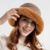 Moda Women Bucket Hats With Fur Winter de alta qualidade Lady Fisherman Hat Plexh Plexho Panamá quente Caps de chapéu Panamá para mulher 240430