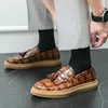 Gelegenheitsschuhe Britische Männer im Briten Stil Leder Quasten Designer Flachkomfort Slip-on Herren-Slipper Sapatenis Maskulino