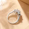 Real 925 Sterling Silber für Frauen 1/2CT Sunflower Brilliant Diamant 18K plattiert Hochzeit Schmuckring mit Zertifikat 240424