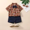 Ensembles de vêtements Gentleman Kids Boy Summer Fashion Impel T-shirt à manches courtes Tops Couleurs solides Elastic Shorts décontractés 2 PC