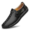 Buty zwykłe Clohoo ręcznie szyte ręcznie robione oddychające miękkie podeszwy męskie wygodne chodzenie mokasyny