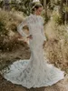 Eleganckie aplikacje na wysokim szyi koronkowe sukienki ślubne iluzja syrenka długie rękaw otwarte back suknia nośna