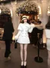 Werkjurken vrouwen kerstprinses elegant pak cape set tweedelige korte faux bont manchetten 2024 herfst winter