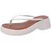 Plateforme d'été Femmes glissa la mode élégante clip toe cales glissades chaussures dames décontractées de plage des tongs de vacances sandalias 240419