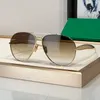 Mode Sonnenbrille für Männer Frauen 1305 Sommerdesigner Stilvoller High Street Metal Freizeitstil Anti-Ultraviolett Retro Platte CR39 Oval Full-Frame-Brillen Zufällige Box