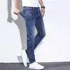 Herren Jeans Herren Mode Applices Mid-T-T-Mid-T-T-Mid-T-T-Mid-T-T-Tätigkeiten-Business-Denimhose Gerade Slim Blue Blue Four Seasons