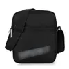 Duffelväskor Canvas Men's Shoulder Bag Casual Portable Justerbara remmar Crossbody Phone Pouch Chest