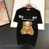 Diseñador Camiseta para hombres Camiseta Mujeres Camisetas Camas 3D Solid Bear Summer suelto TOMBRA DE LA TOPA CORPIALES HAIKYUU Mujer de lujo Ropa de mujer Uomo Tomate